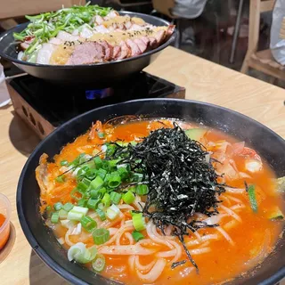 Seafood Kimchi Chopped Noodles