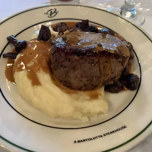 8oz Classic Filet Mignon w/Bourbon Pepper Sauce