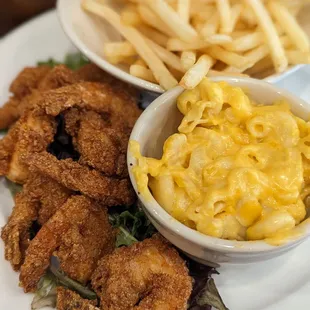 Fried shrimp, Mac and cheese and fries