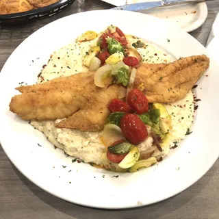 Southern Fried Fish N' Grits