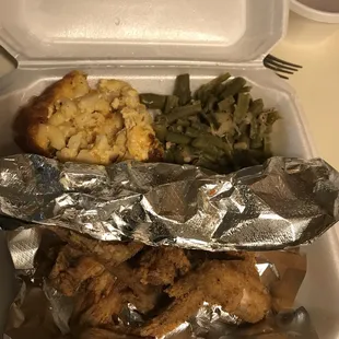 Chicken wing dinner
