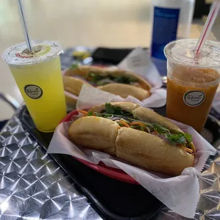 Mr. Bubbles Cafe