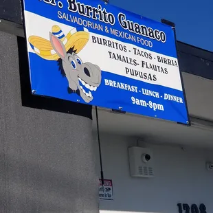 Banner Mr. Burrito Burger Breakfast Burrito Cubana y mas variados platillos Sprite Pepsi Cola Coca Cola