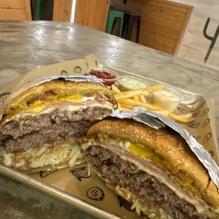 Venezuelan meat burger