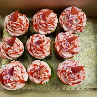 Strawberry cupcakes