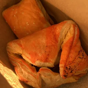 Egg curry puff and veggie puff