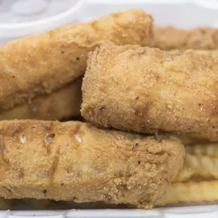 Cod with fries.