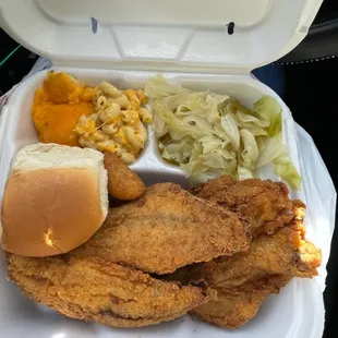 Croaker plate with Mac and cabbage