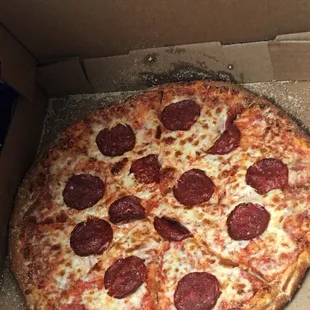 Medium pepperoni pizza with garlic parm crust.