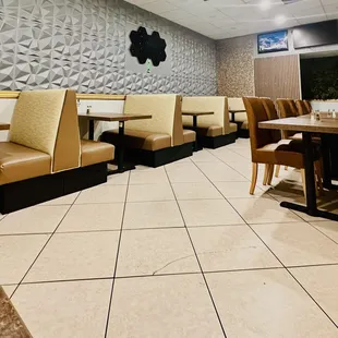 Dine in Seating