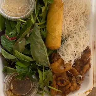 BBQ Chicken Bun-Rice Noodles