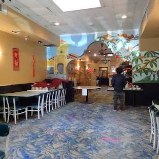 Interior - pick up table