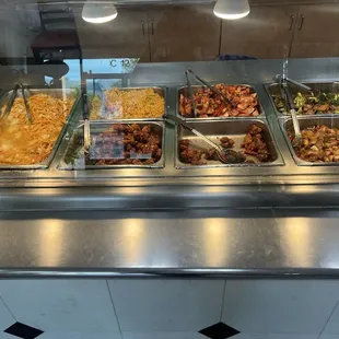 Steam Table always clean and full