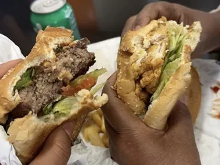 Quickie's Burgers & Wings