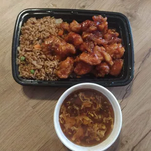 General Tso Chicken with hot and sour soup Lunch Special ($7.50) - Very Good.