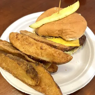 Deluxe Cheeseburger with potato wedges