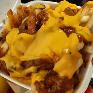 Chili fries