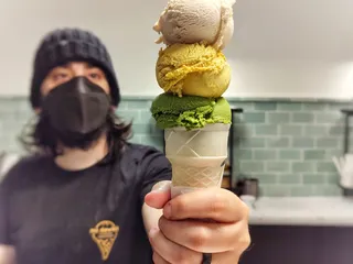 Mr. Dewie's Cashew Creamery