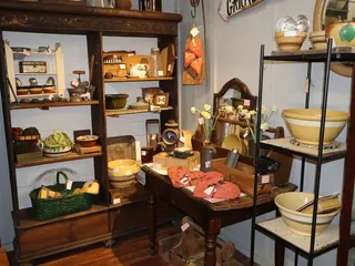 Paramount Antique Mall