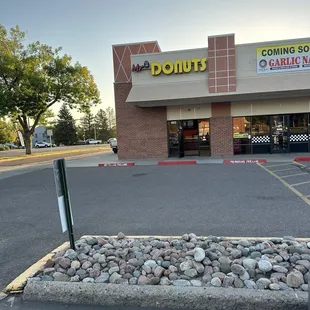 Mr. Donuts