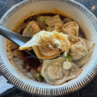 Pork with Chinese cabbage wonton soup(8pcs)