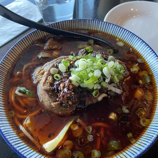 D8. Spicy Stew Beef Rib Noodle Soup
