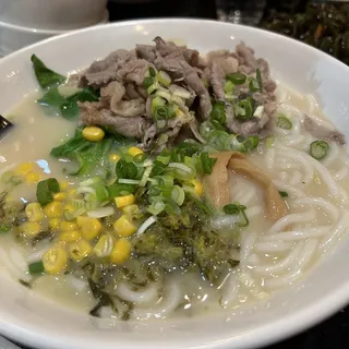 spicy angus beef rice noodle soup