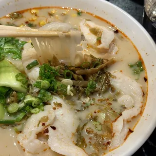 Fish with pickled vegetable rice noodle soup