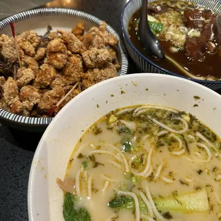 Beef tendon rice noodle soup