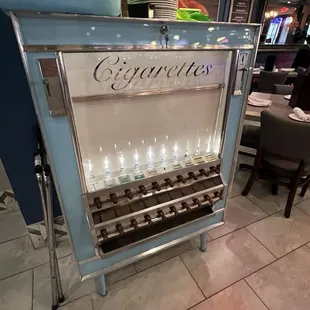 Cigarette machine