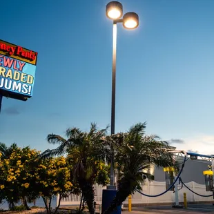 Mr. Fancy Pants' Express Carwash