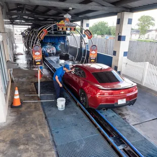 Mr. Fancy Pants' Express Carwash