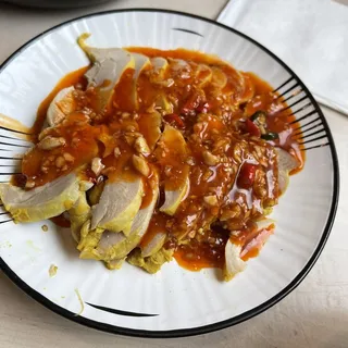 Steam chicken with chilli sauce