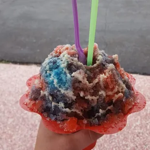 Spiderman snowball with snowcap