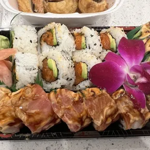 Spicy tuna roll and Bentley G roll