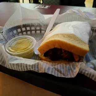 Sliced beef sandwhich