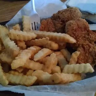 Chicken tender plate - very good! Chicken breasts cut up and fried. $6.25 This will be my go to meal.