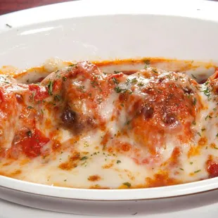Authentic Italian entrées and New York-style pizza for dine-in, takeout or delivery! Mr...