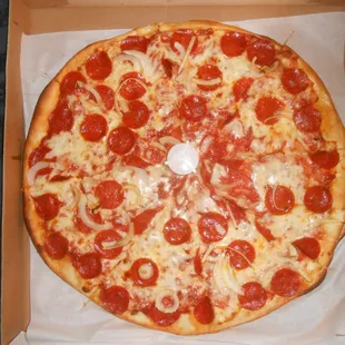 Large, 18 inch pizza.