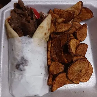 Gyro wrap with potatoes