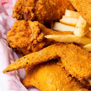 fried chicken, fried chicken wings, chicken wings and fried chicken, food, chicken, bbq chicken, chicken wings, bbq wings, poultry