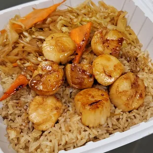 Hibachi Scallops
(Scallops and Cabbage)