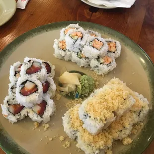 Louisiana, Dynamite, Crunchy rolls. 3 roll special $13