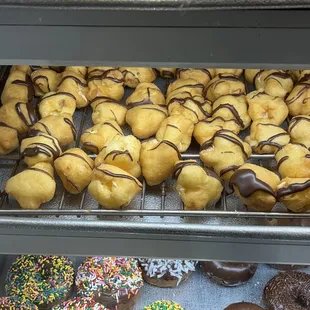 Cream puffs