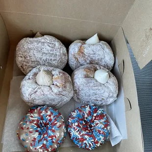My favorite donuts for 32 years - the same recipe and quality from 1991 in 2023. Consistent.