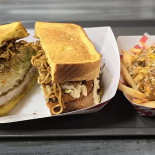 Yakisoba Sandwich with Curry fries