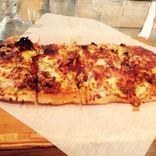 Breakfast pizza