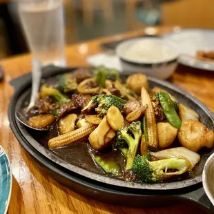 Sizzling Scallop and Beef