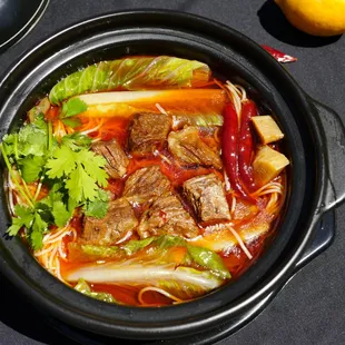 Pickled Pepper Beef Rice Noodles in Clay Pot 砂锅泡椒牛肉米线 
 
 popular