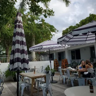 Lovely outdoor seating at one of our favorite Miami Greek lunch restaurants.  Ordered at counter then food is brought out.